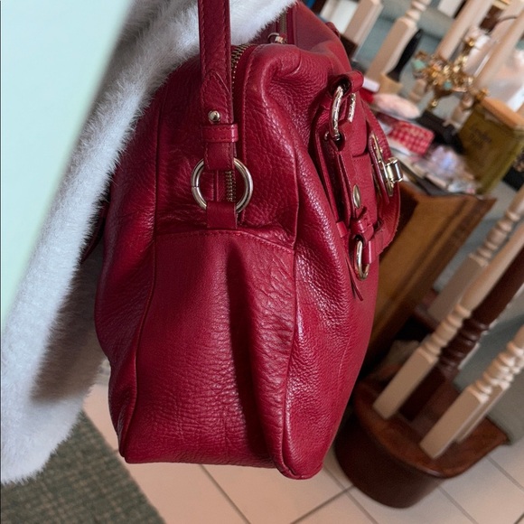 Elliott Lucca Large leather bag Satchel Shoulder bag holiday Red goldtone
EUC - Picture 5 of 17